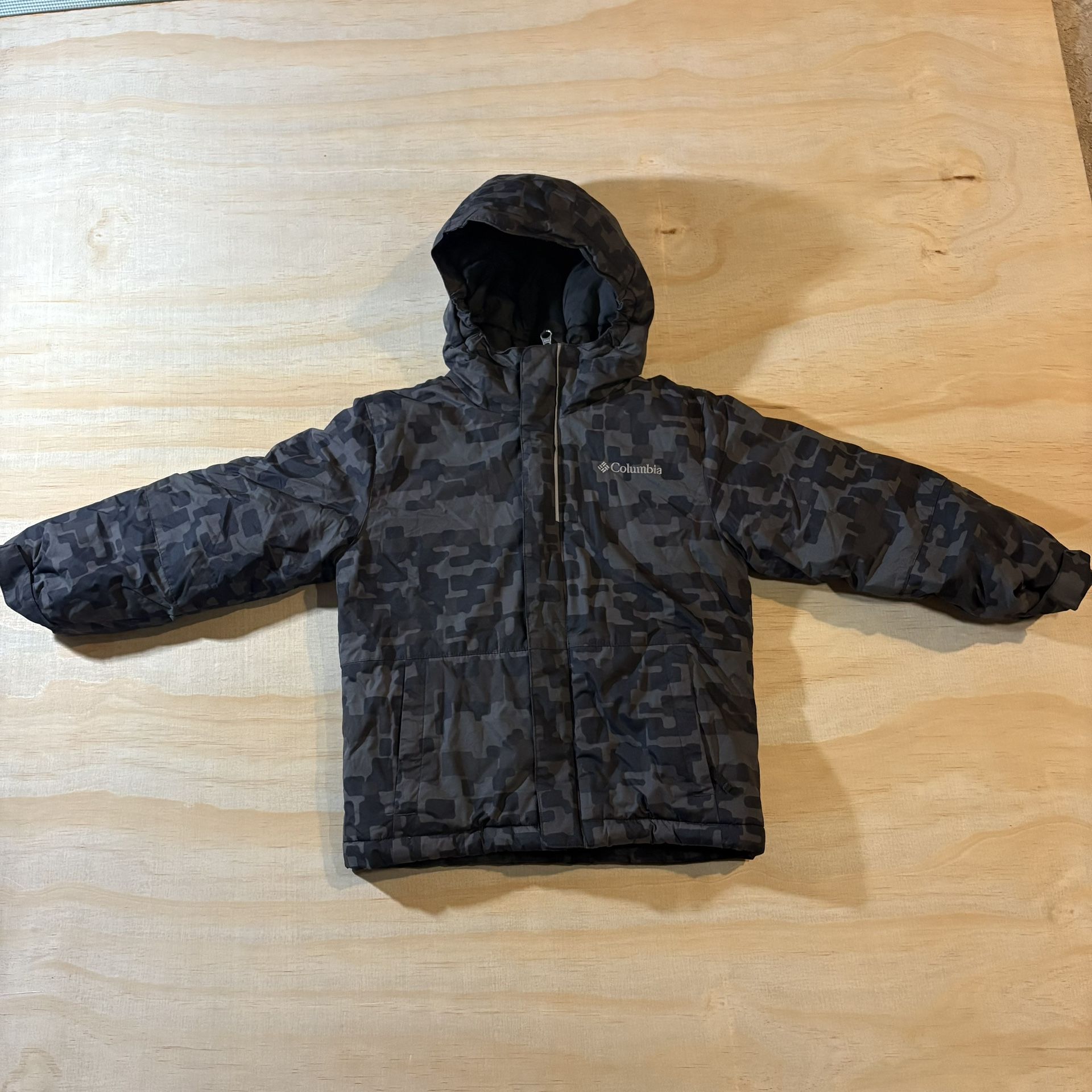 Columbia Kids Camo Puffer Jacket – Hooded Winter Coat, Waterproof, Size 4/5