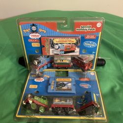 Set Of 2 NEW Thomas & Friends Take Along Snow globe Train & Sodor Birthday Celebration Card 