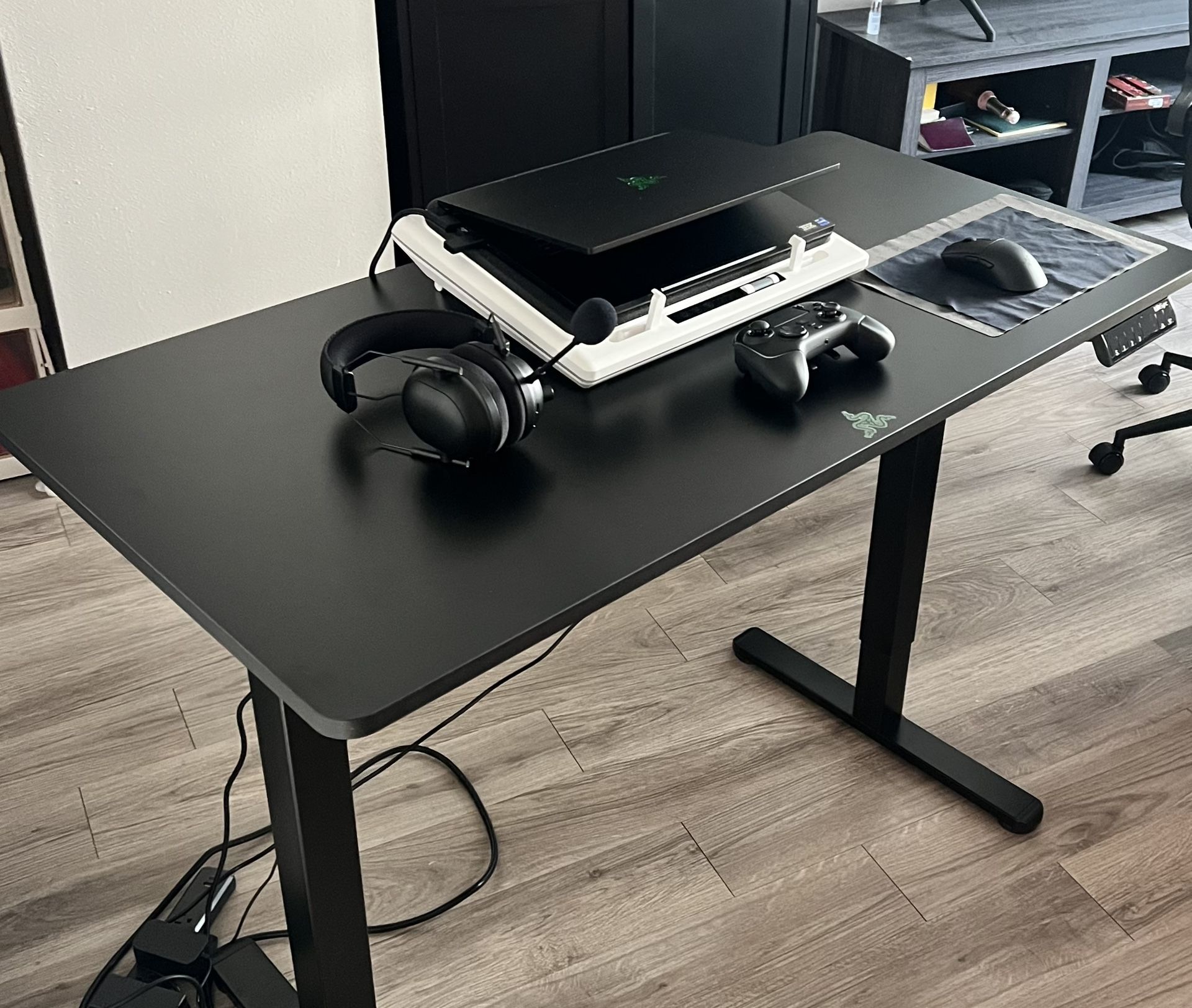 The Whole Setup Razer Blade 16 4090 (2024)