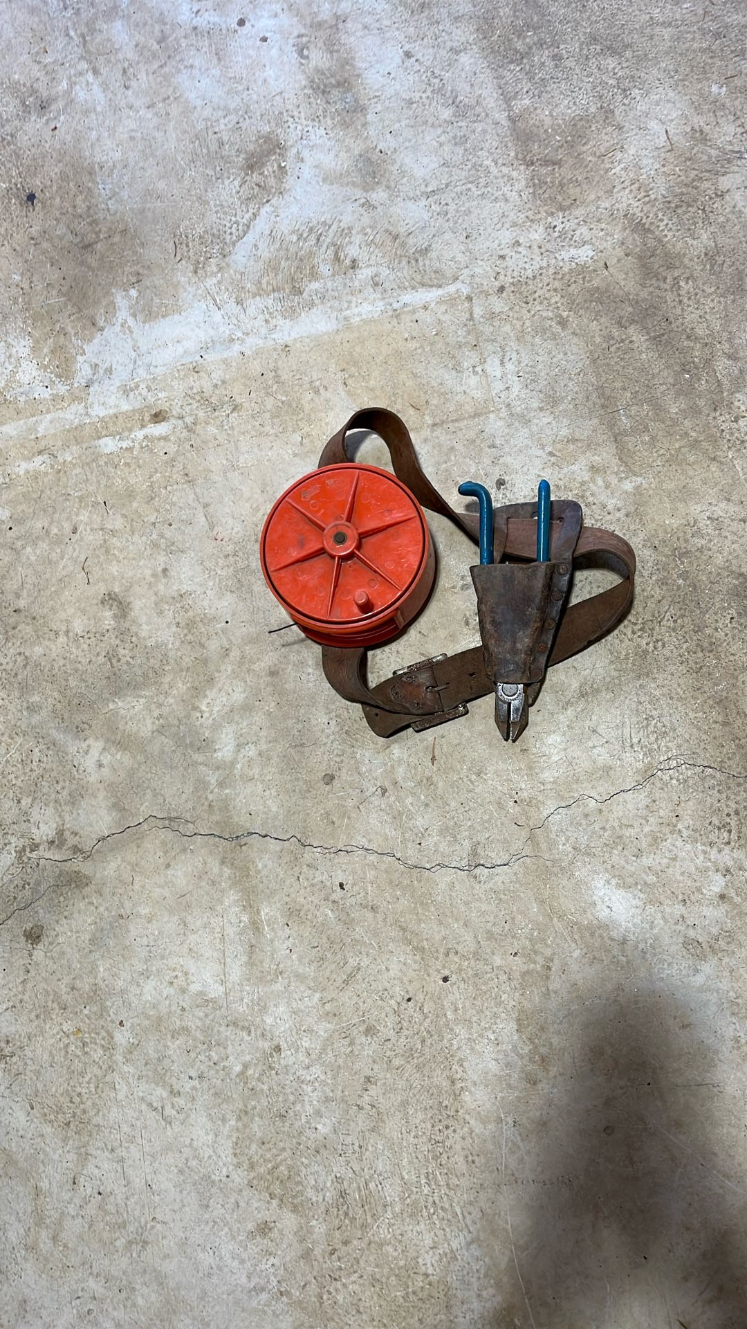 Rebar Tie Wire Reel And Pliers 