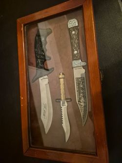 3 Knife Set in Glass Wood Display Case Stainless Steel Bowie Knife Etched
