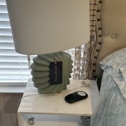 Bedroom Set ( Bed , Mattress and nightstand . 