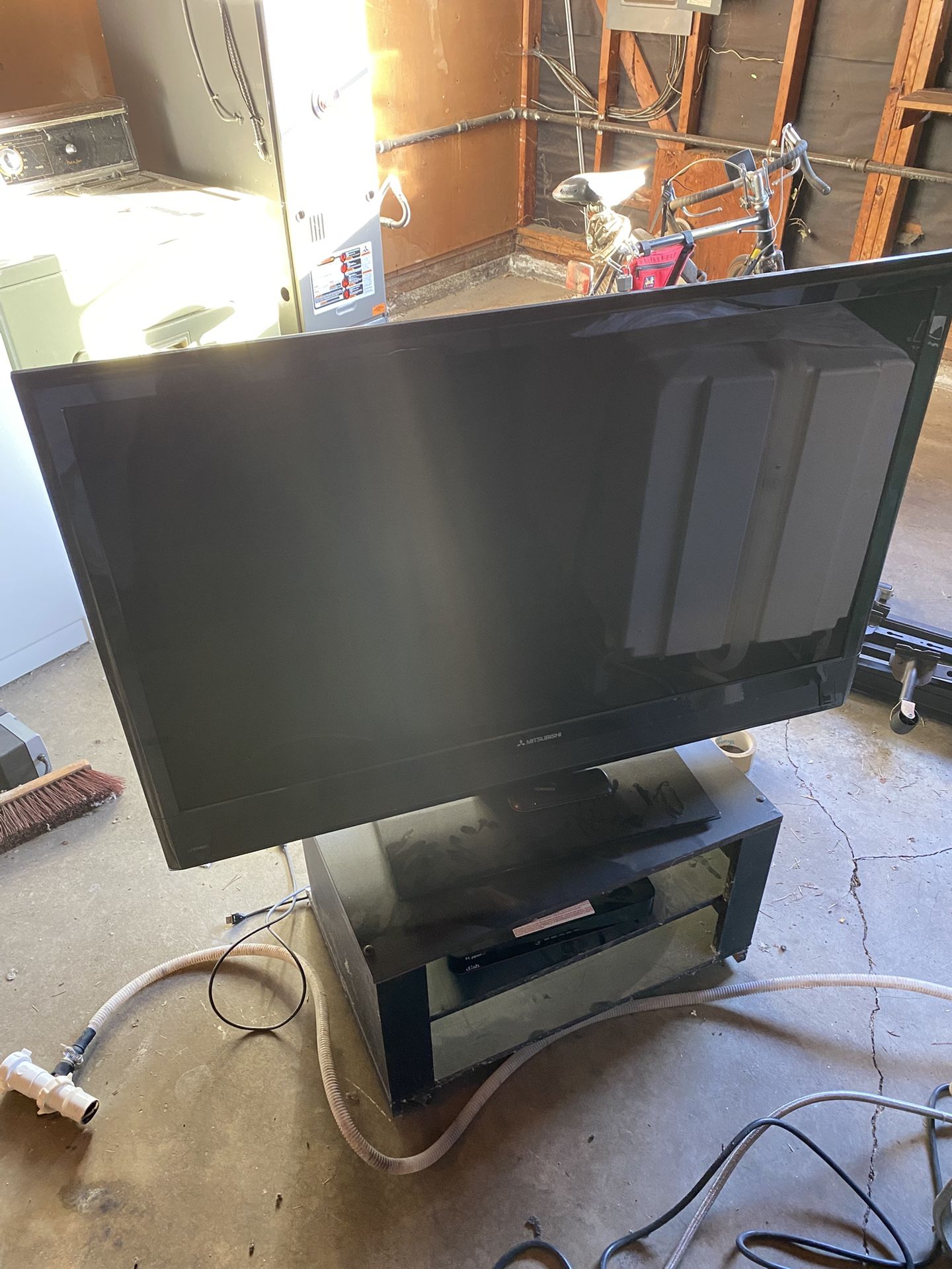 LED TV 46 Inches