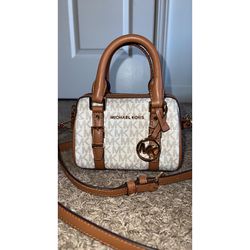 LV Shoes And Bag for Sale in Woodville, CA - OfferUp
