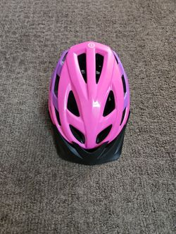 schwinn breeze adult bicycle helmet Dash while 17 vents keep your head cool. Schwinn Outlook Adult Comfort-Fit Helmet