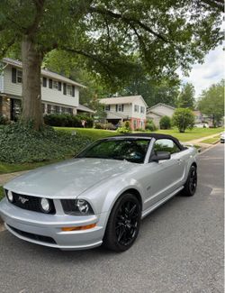 2005 Mustang GT Premium Convertible - well kept