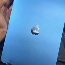 IPad A16