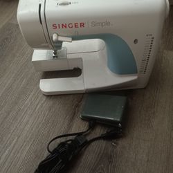 Singer Simple Sewing Machine