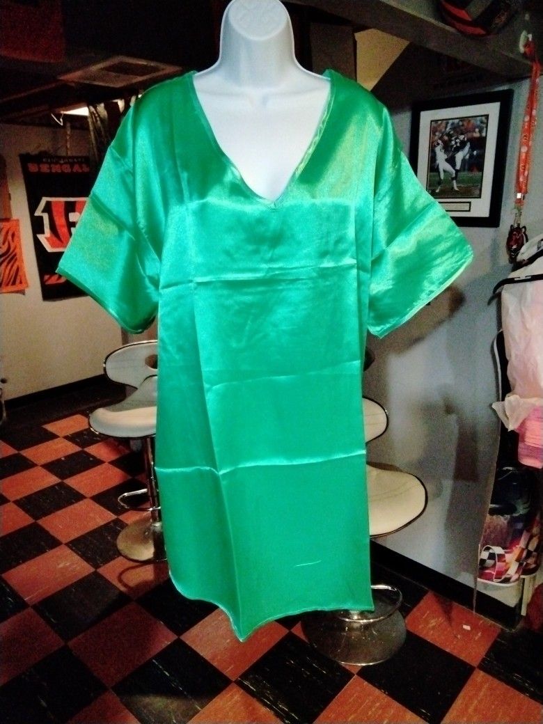 Ladies Nightgown Size 2X