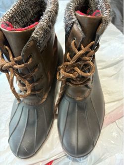 Women boots 🥾 7.5