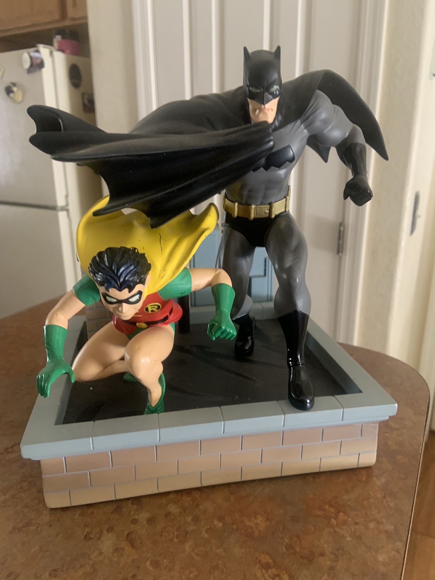 DC All-star Batman And Robin Statue.
