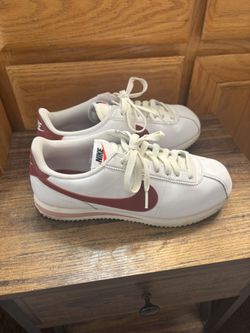 Nike Cortez – Women’s Size 9 – $35 OBO