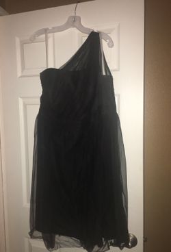 Black formal bridesmaid dress.