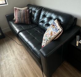 LEATHER COUCH