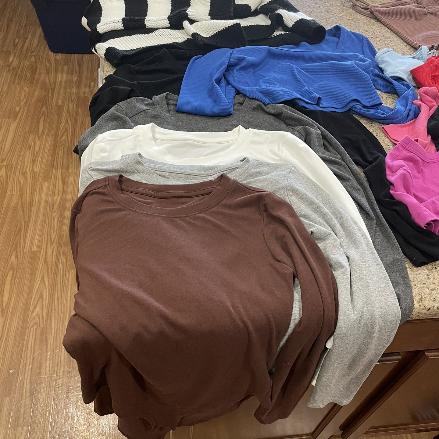 Huge Lot of Teenage Girl Clothes - XS/S