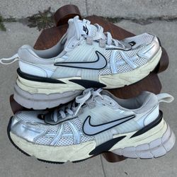 Nike Women’s V2K Run