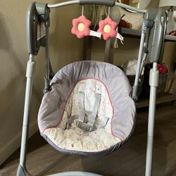 Graco Slim Baby Swing 