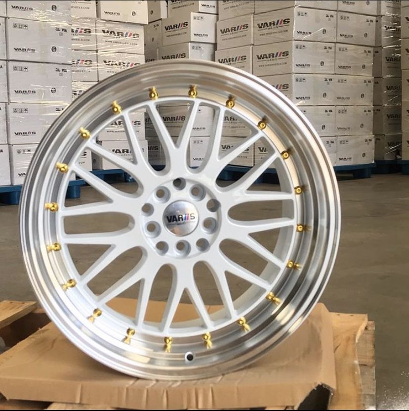 Variis wheels 5x114.3