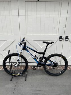 2013 Giant Yukon Medium frame 26 inch