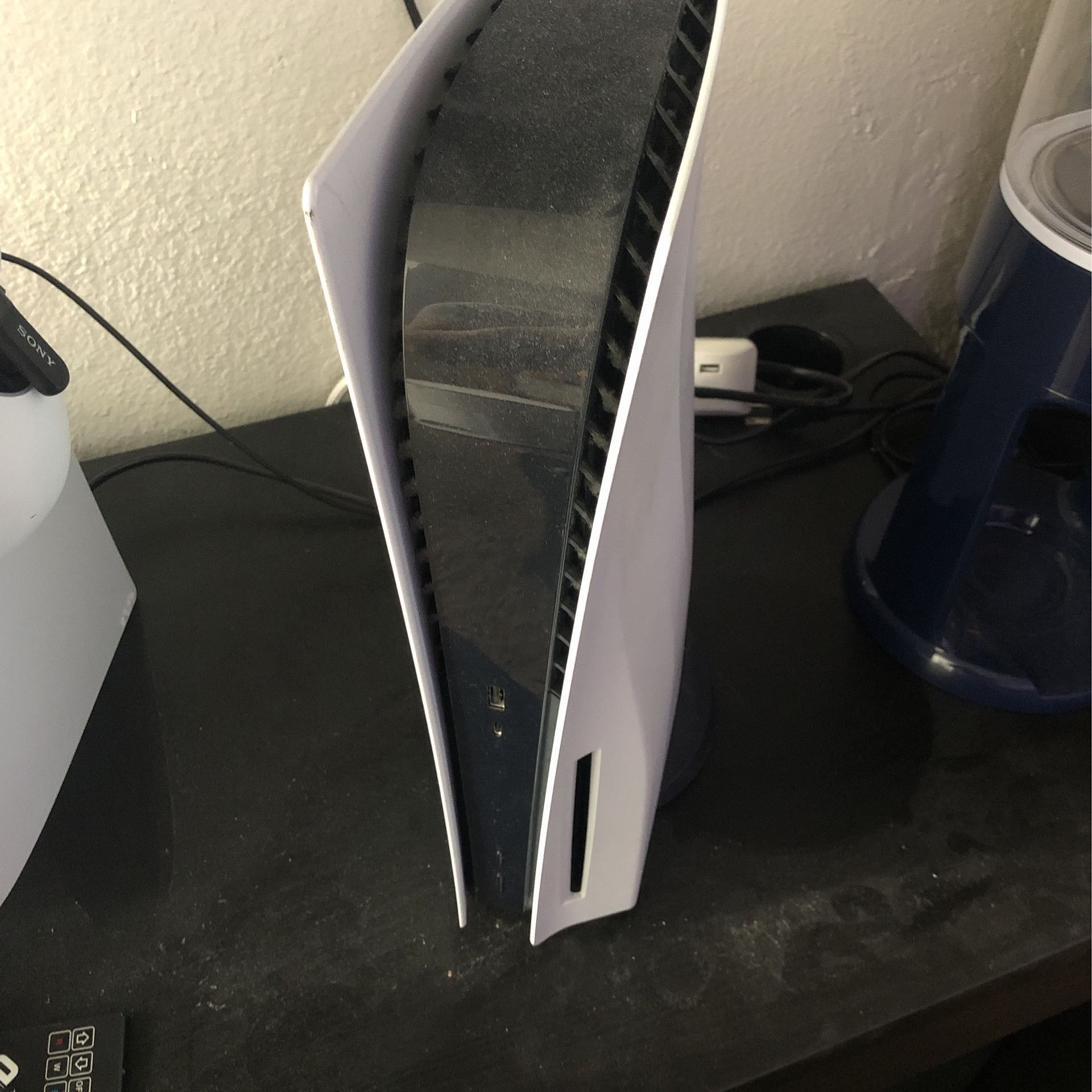 PS5 + Ps4 Games + 4TB External storage