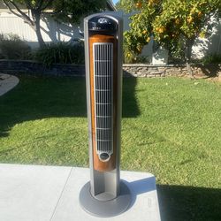 Like New Lasko 42” Oscillating Tower Fan