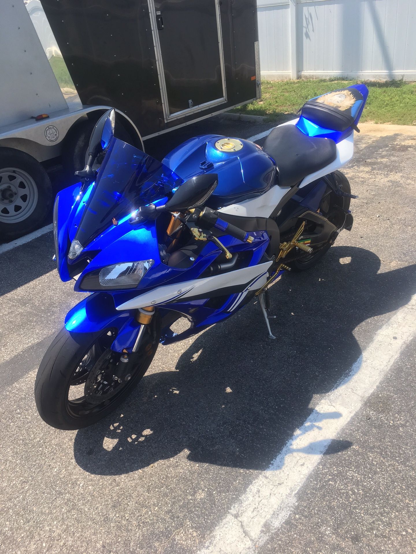 YAMAHA R6 2006 ($1,200 for the whole bike) TODAY ONLY!!