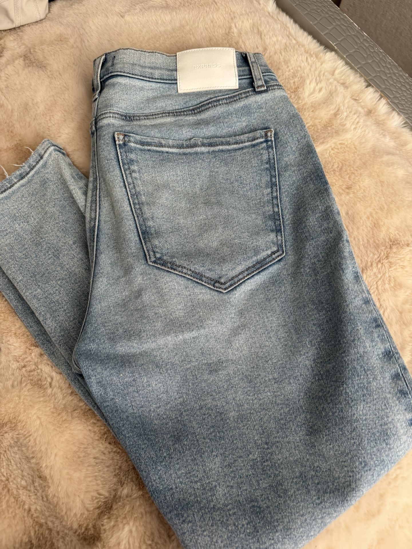Women’s Express Jeans