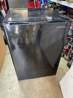 Mini fridge