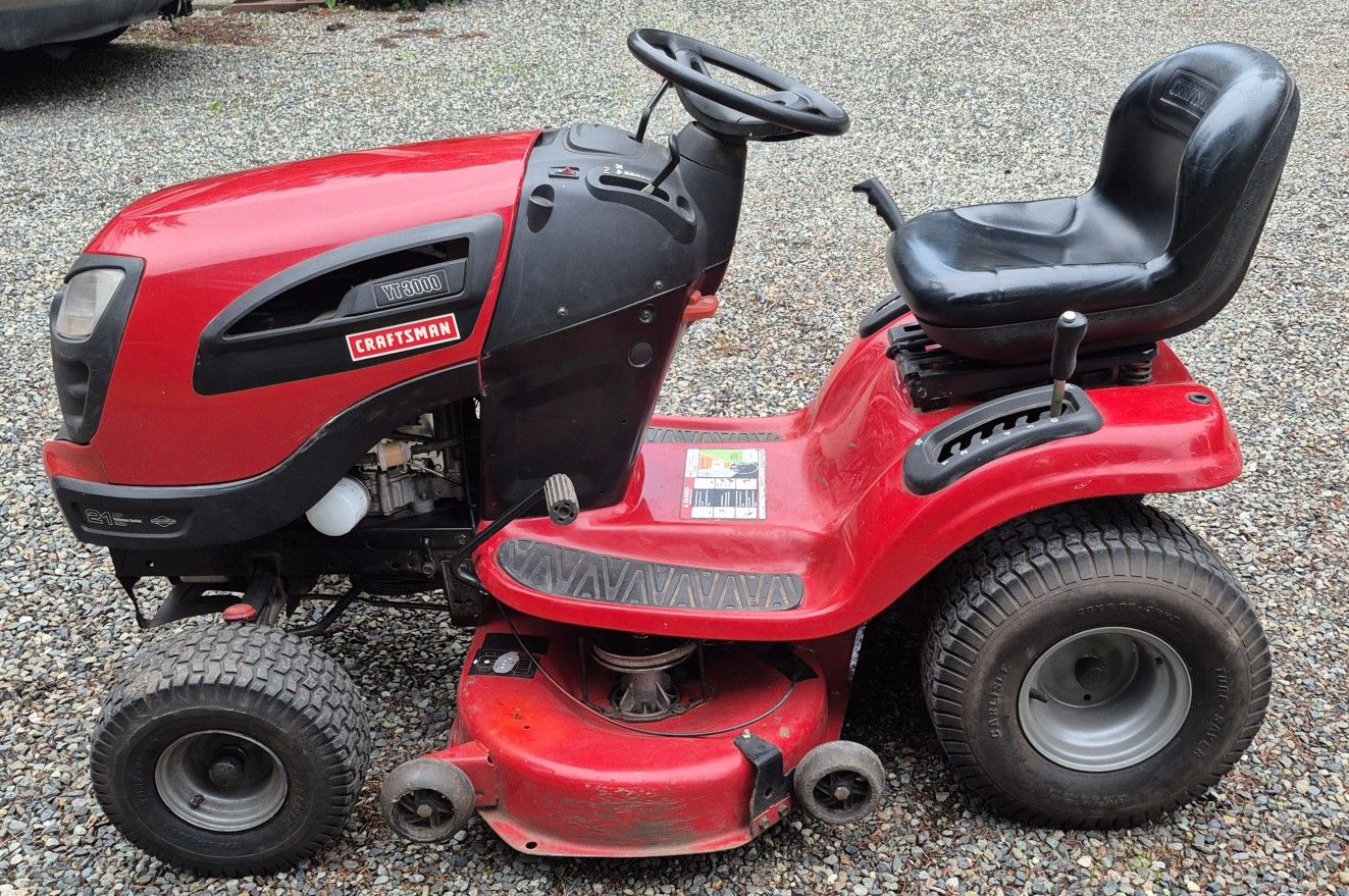 Craftsman 42in Riding Lawnmower 