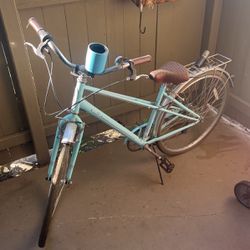 Woman’s Baby Blue Schwinn Bike