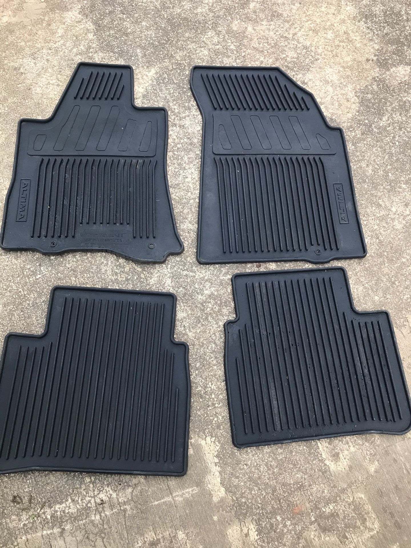 Nissan Altima all weather floor mats