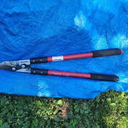 Corona 32 in. Compound-Action Bypass Loppers, LIKE NEW, Firm