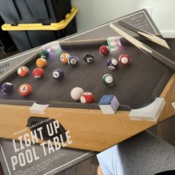 Mini Pool Table