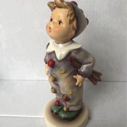 VINTAGE HUMMEL “Carnival” PORCELAIN FIGURINE #328 - 5 3/4”- TMK7 
