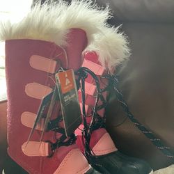 Winter Boots Ozark TraiL Size 12 Pink And Black Never Worn Girls