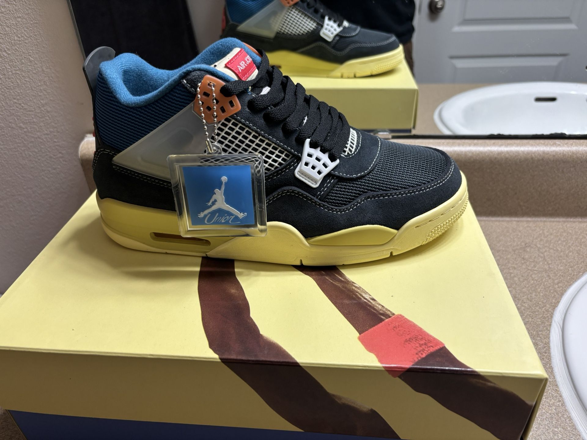 Jordan 4 Retro Union LA