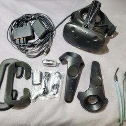 HTC VIVE Headset+ Controllers