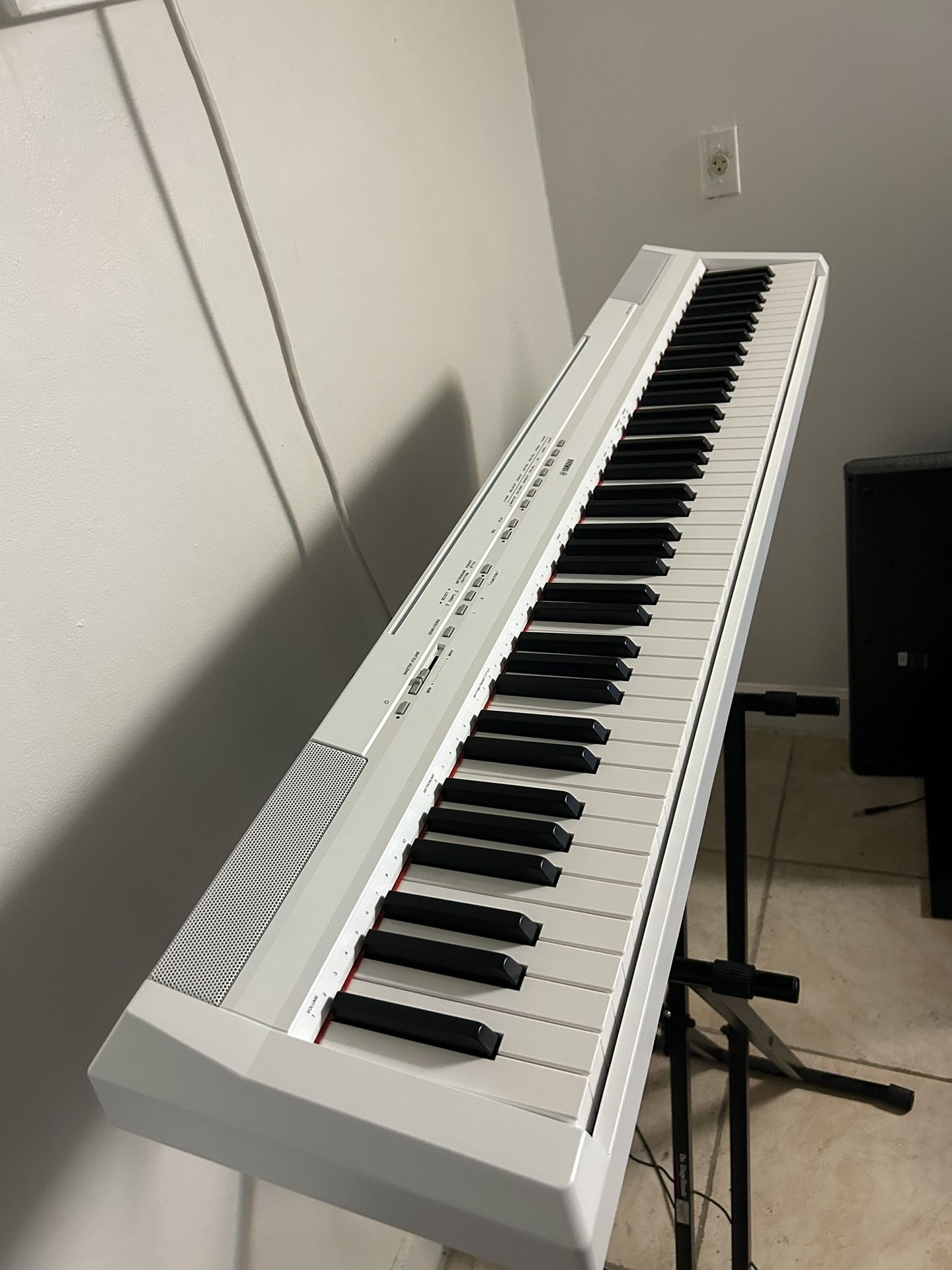 Yamaha P115 88-Key Weighted Action Digital Piano White
