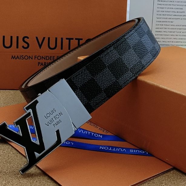 Louis Vuitton Initiales Belt for Sale in Chelan, WA - OfferUp
