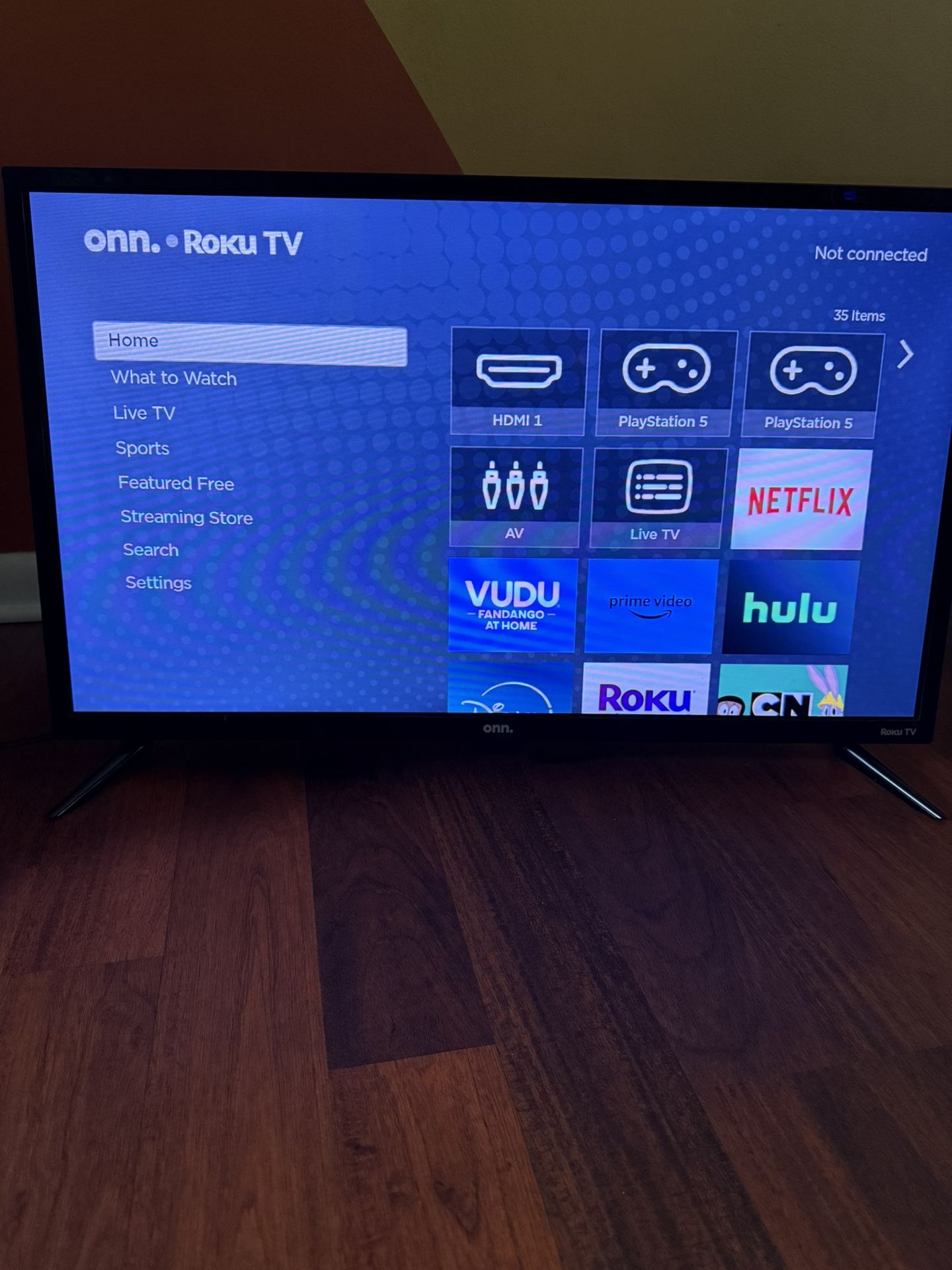 Roku Smart Tv “32 in”