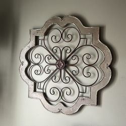 Metal And Wood Wall Decor