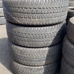 LT 275/65R20 Marca Michelin En Perfectas Condiciónes De Vida 