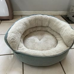 Small Dog Bed 