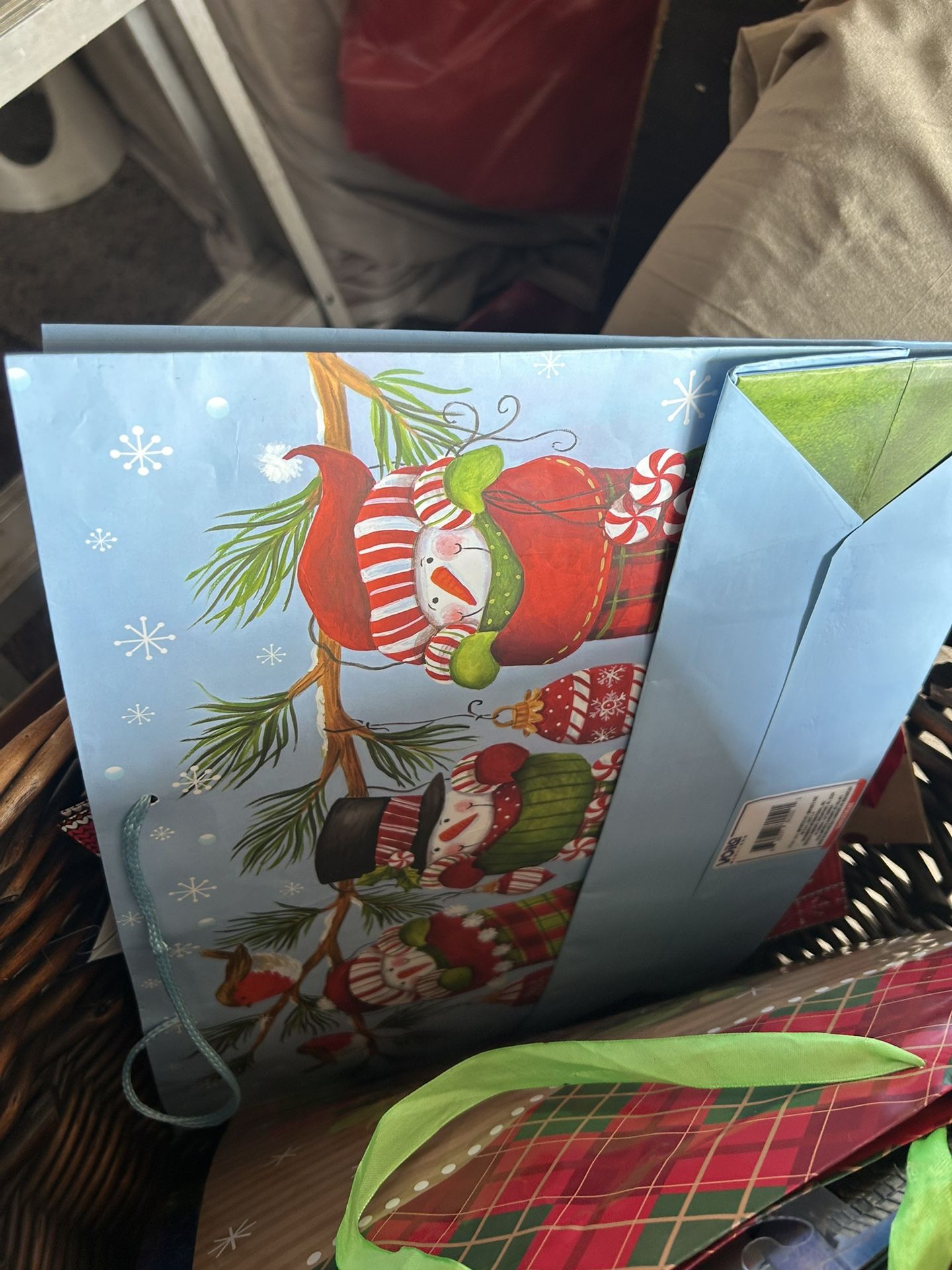I have many gift bags for sale, for birthdays, Christmas and baby showers. 1$ -3$ each