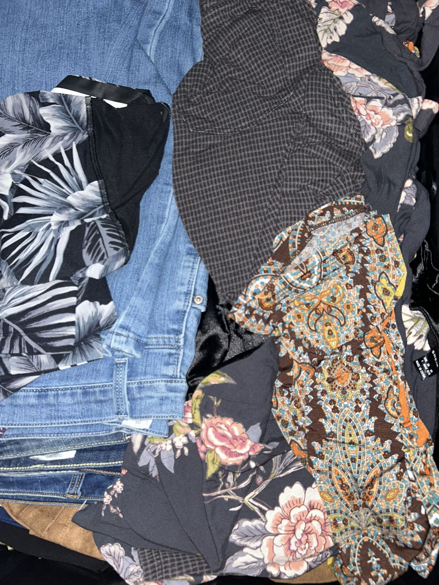 Woman’s Clothes Bundle