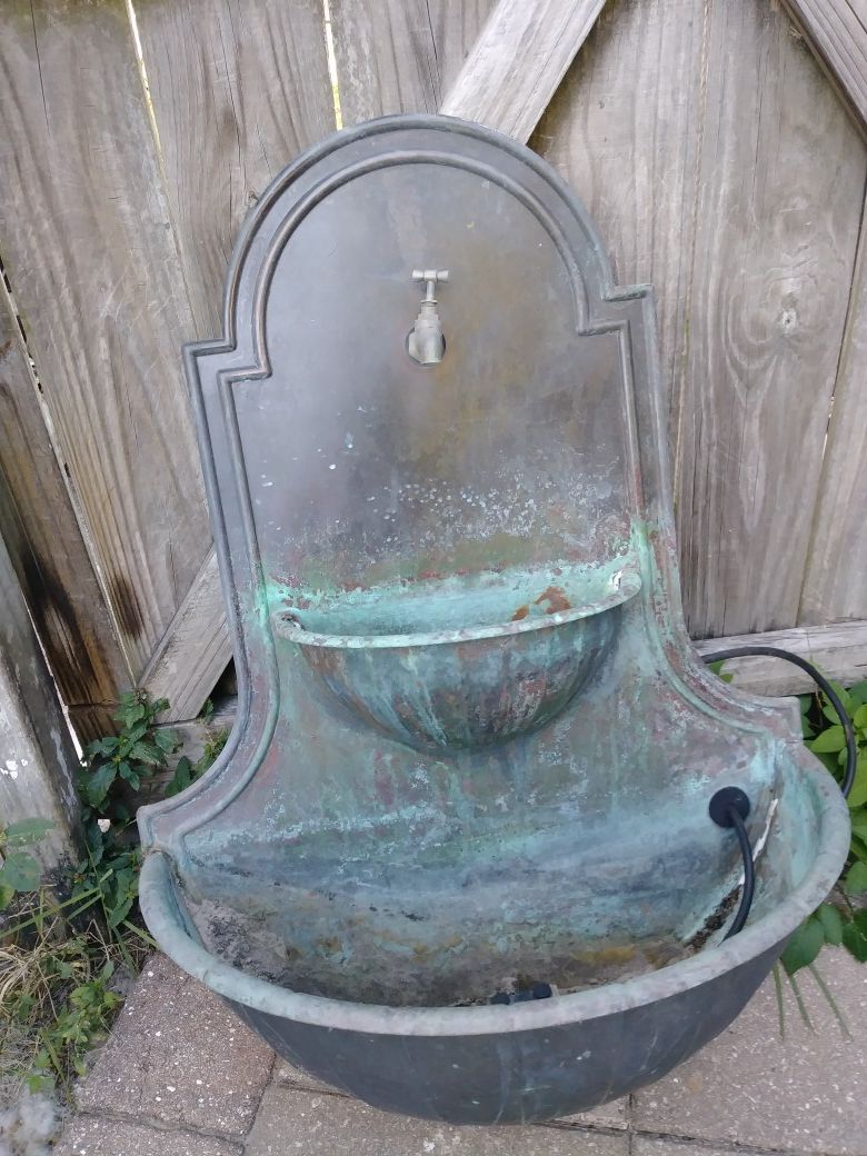 Super cool brass water fountain. Indoor outdoor.