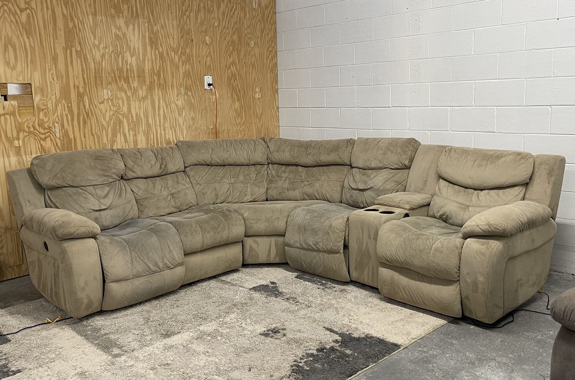 Power Recliner Sectional