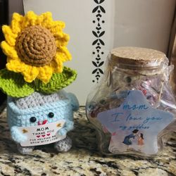 For a SPECIAL mom knitted Flower & a Bottle of Daily Affirmations GREAT FOR DESK