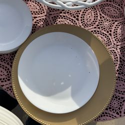 150 Salad & Dinner Plates 