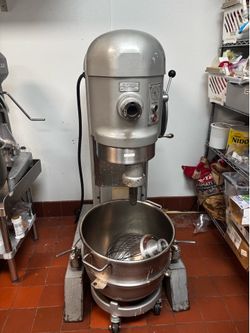 Hobart Legacy 40 Q Floor Mixer with guard and accessories - 240V, 3 Phase
